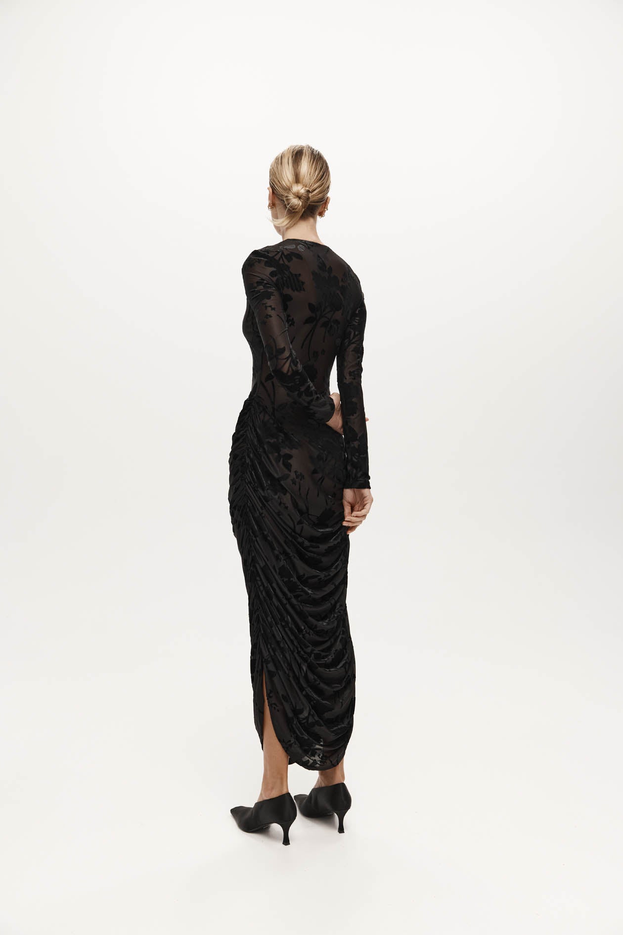 Darvos Dress in Mesh Velvet