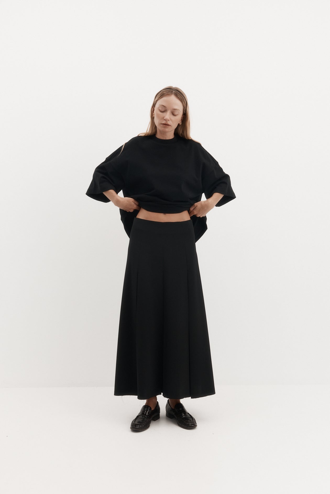 Ava Skirt in Drape Suiting