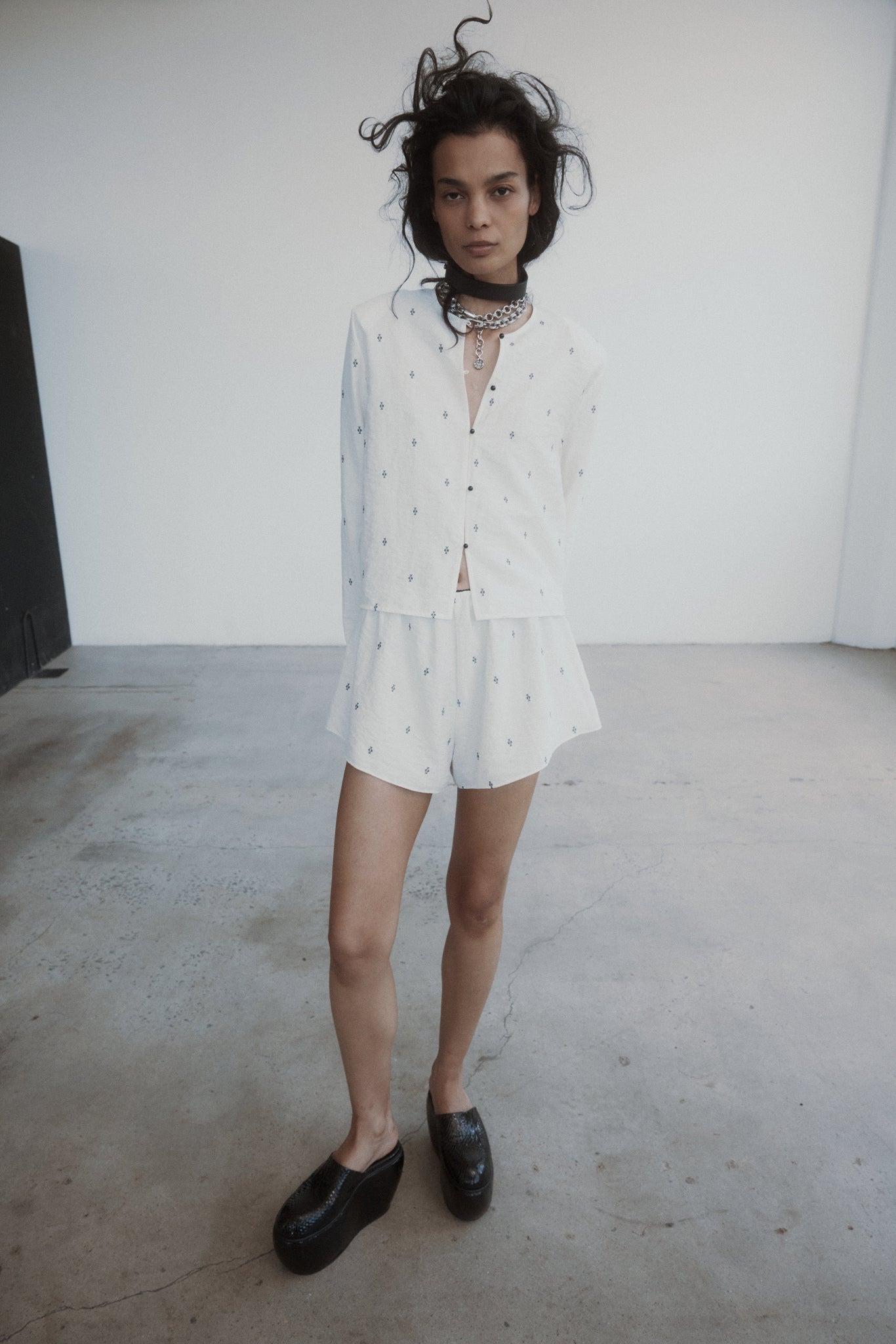 Boudoir Shorts in Embroidered Silk