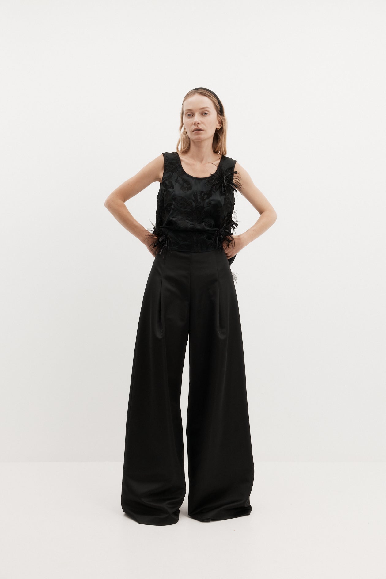 Gigi Top in Feathered Embroidery