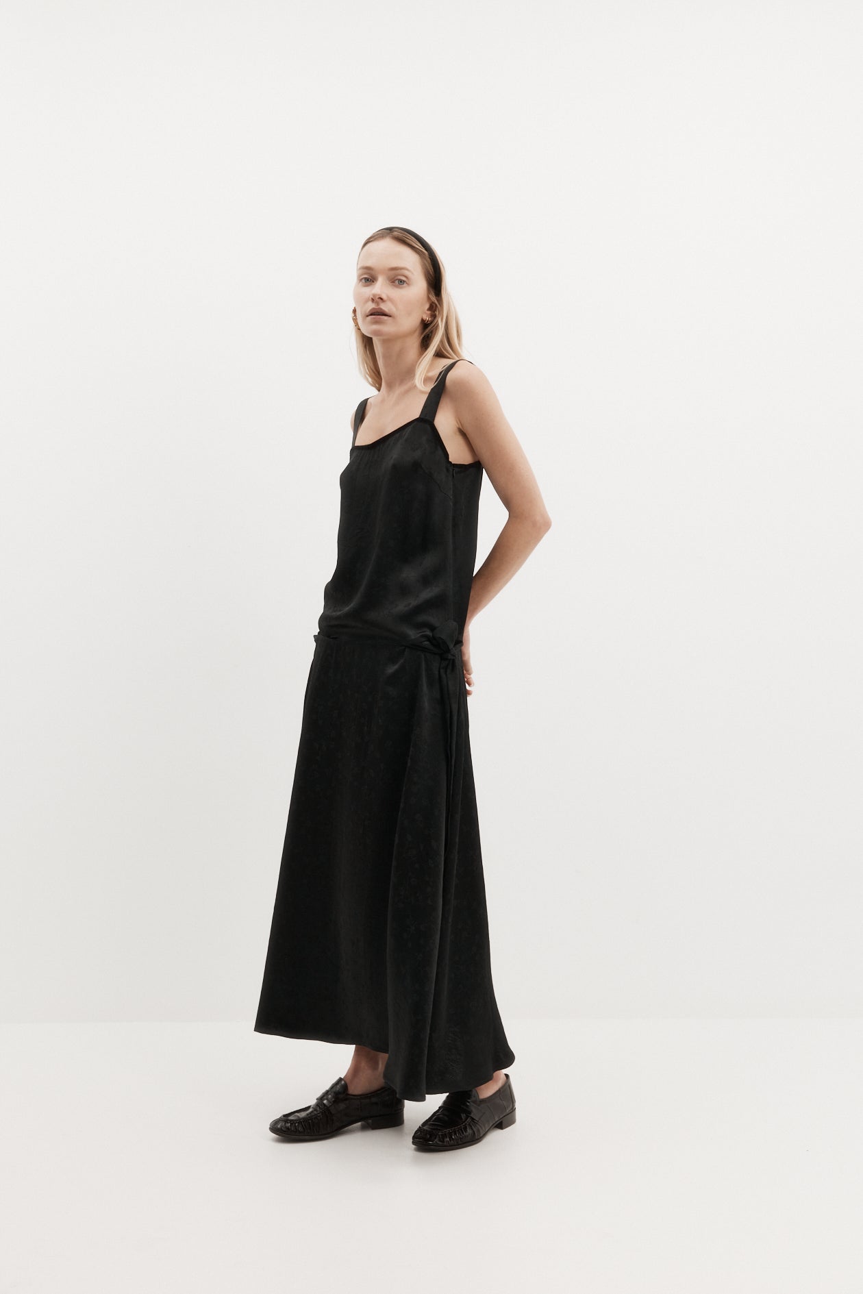 Wexer Dress in Jacquard Satin